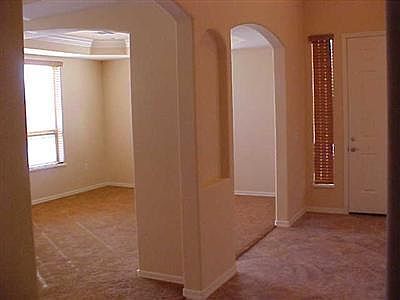 2nd image of 622 W Muirwood Ln