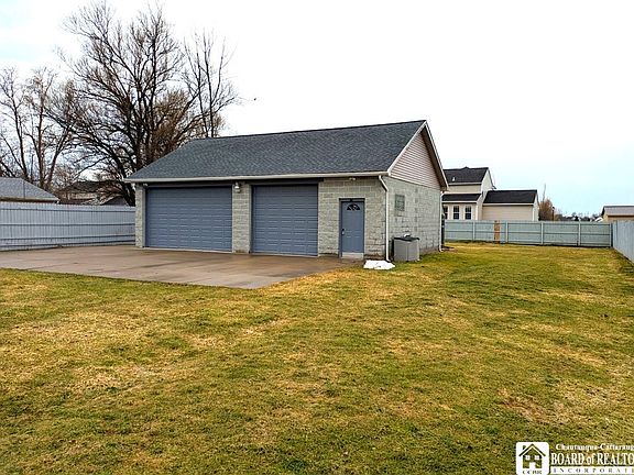 2nd image of 1030 E River Rd