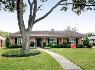 7811 Chevy Chase Dr, Houston, TX 77063