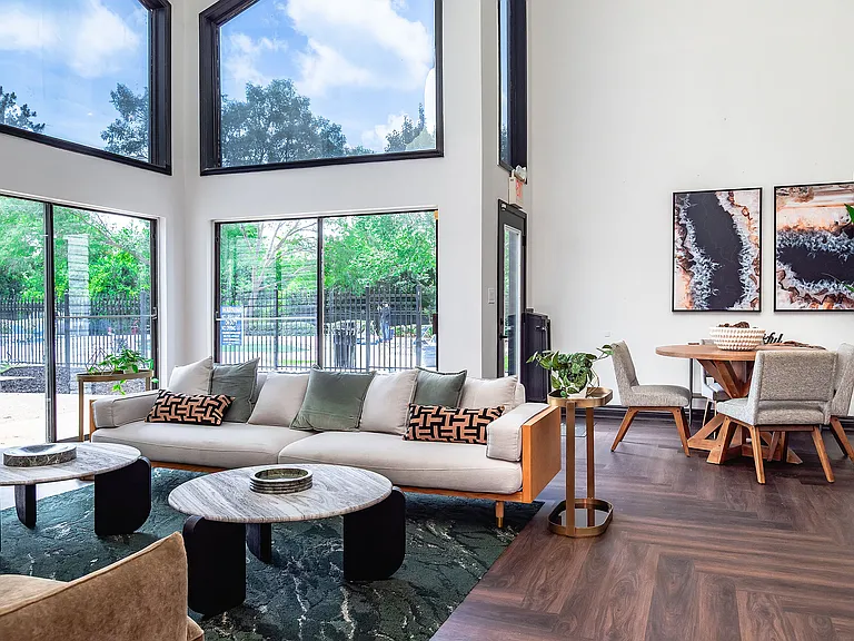 ReNew on Ridgewood Apartments — Photo 47