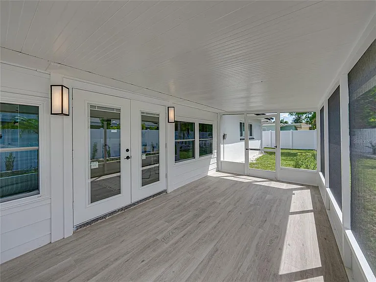 6709 Cardinal Dr S — Photo 48