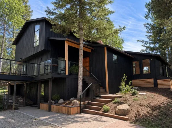 37 W Aspen Creek Dr, Foothills County, AB T0L 1W4