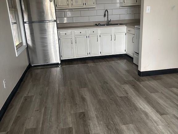 5th image of 2445 Hiawatha St