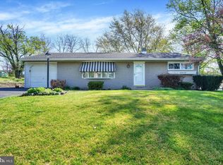 2833 Anita Dr, Dover, PA 17315