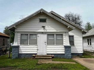 436 E College Ave, Blackwell, OK 74631