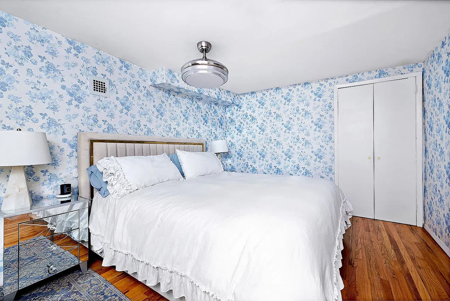 211 Thompson Street — Photo 3