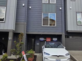 16111 36th Ave W #E11, Lynnwood, WA 98087