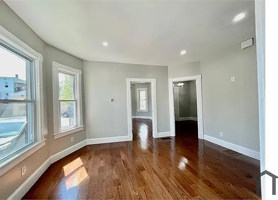 119 Revere St — Photo 7