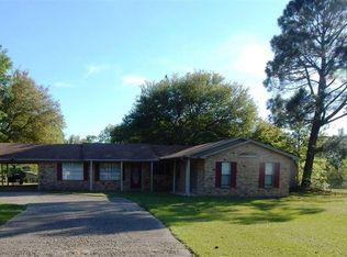 16352 S Lakeview Cir, Troup, TX 75789
