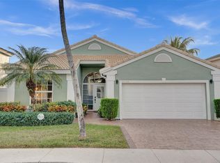 14030 Oak Ridge Dr, Davie, FL 33325
