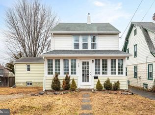 209 Willow Rd, Wallingford, PA 19086