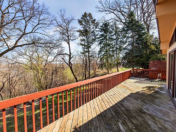 3rd image of 3515 Skyline Dr