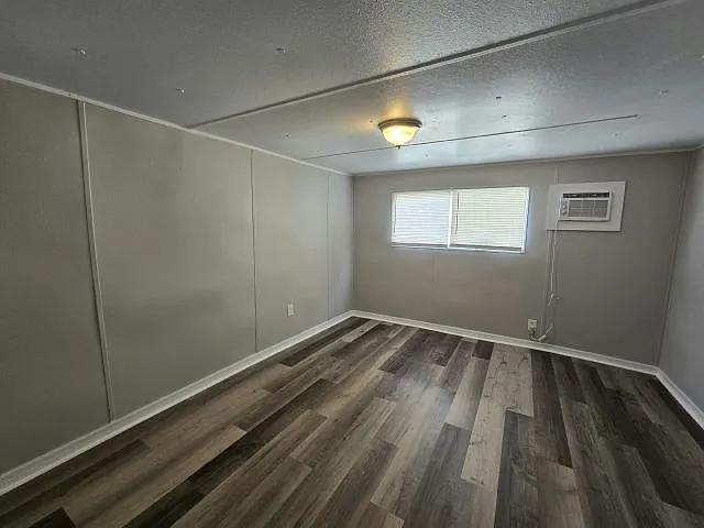 4943 E Hillsborough Ave #81 — Photo 4