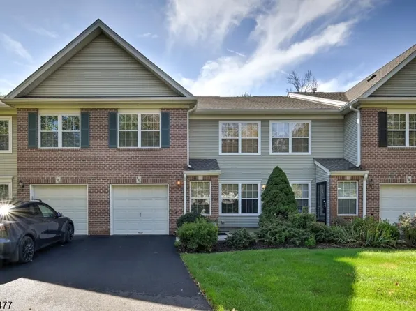 103 Cricket Hill Cir, South Brunswick Twp., NJ 08540