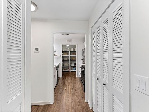 4th image of 494 Woonasquatucket Ave APT 416