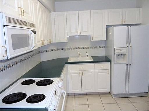 5th image of 405 N Ocean Blvd APT 318