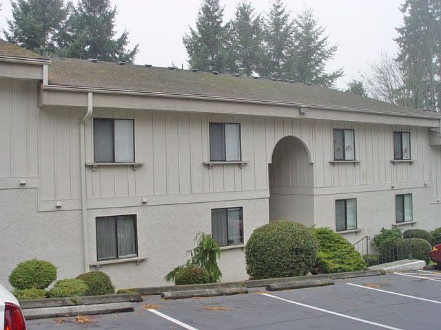 1st image of 11615 127th Ln NE APT A4