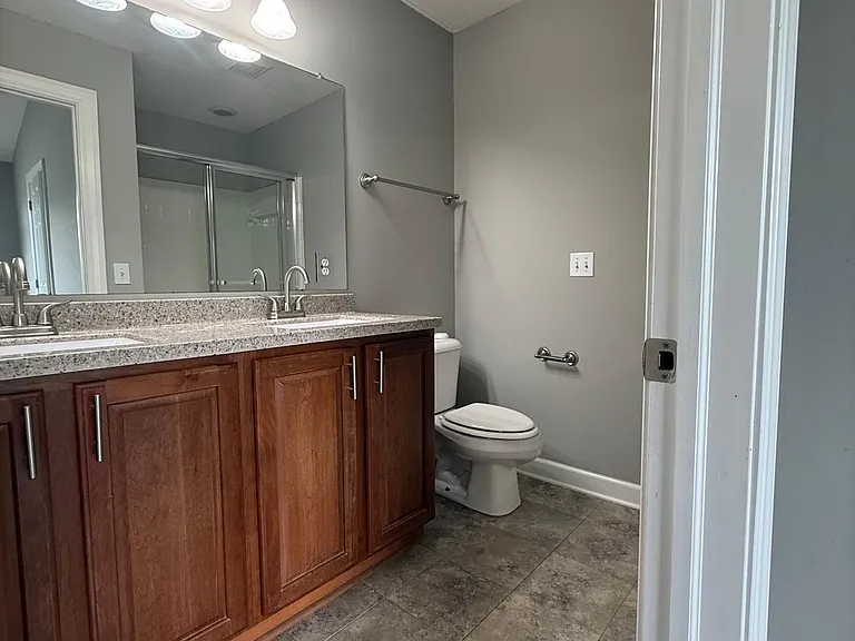 908 Shaula Dr — Photo 8