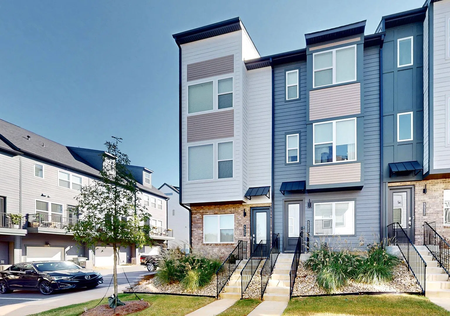 5525 Swaling Street — Photo 1