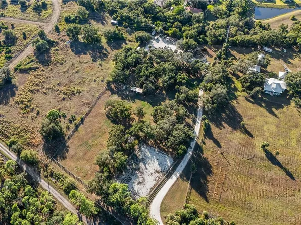 Ranch Rd #E, Nokomis, FL 34275