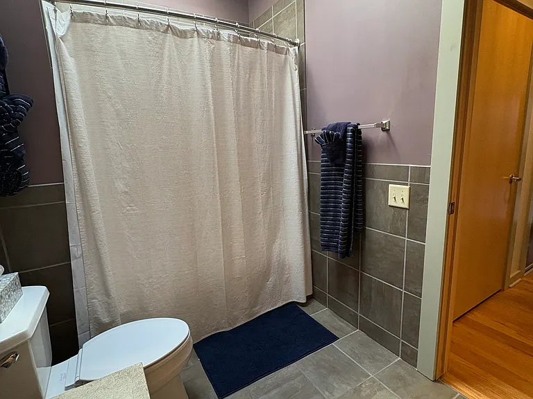 5019 Underwood Ave — Photo 5