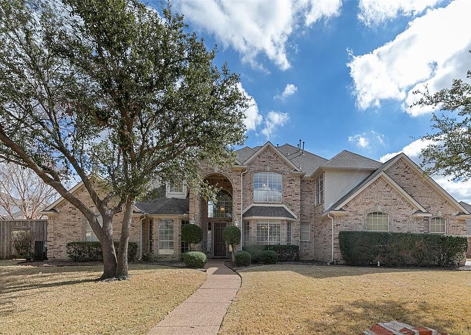1st image of 2405 Waterford Dr