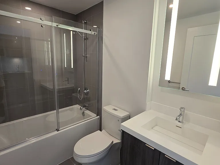 30 Inn On The Park Dr #3311 — Photo 7