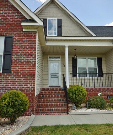 3rd image of 312 Glenn Laurel Dr