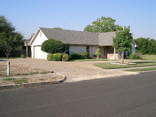 1st image of 4419 PECAN GROVE