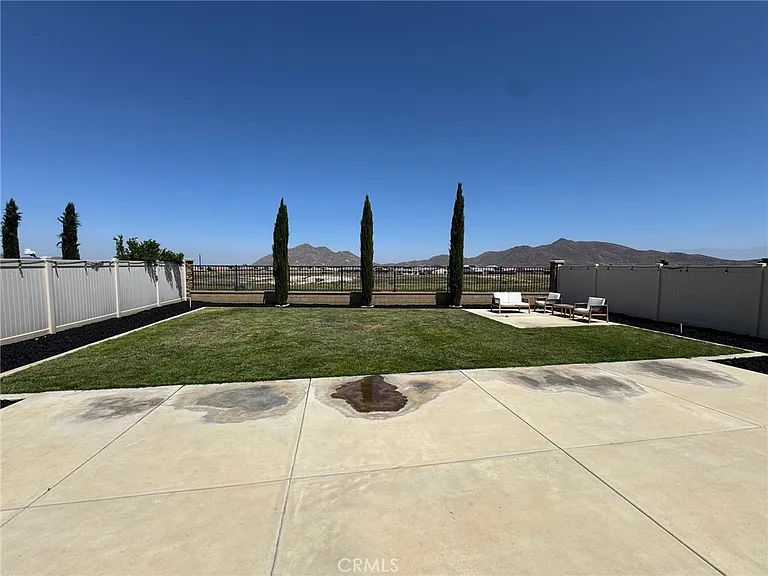 32376 Tyron Smith Ct — Photo 32