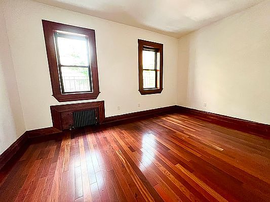 2nd image of 502 E 89th St APT 1e