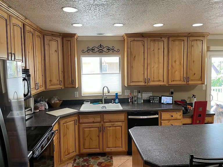 643 Creek View Rd — Photo 4