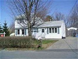 Home for Sale in Colonie, New York $159,900