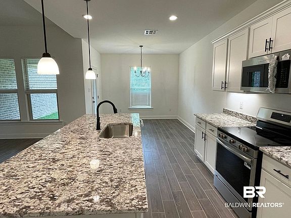 4th image of 13321 Canebrake Cir