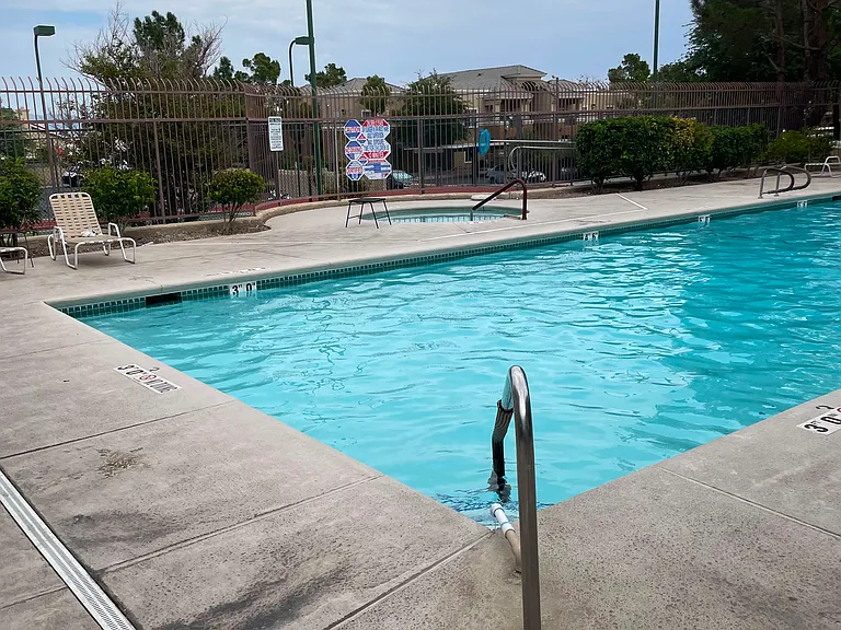 8070 W Russell Rd #1121 — Photo 30