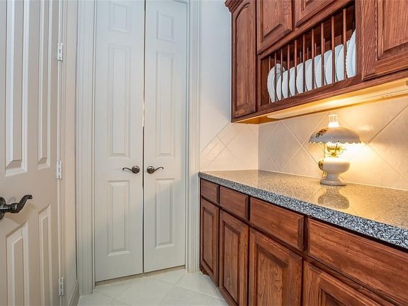 4th image of 4665 San Marcos Way