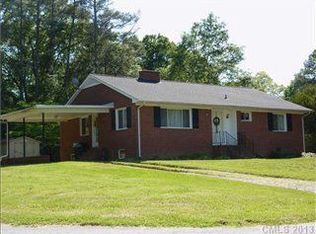 801 Saint Michaels Ln, Gastonia, NC 28052
