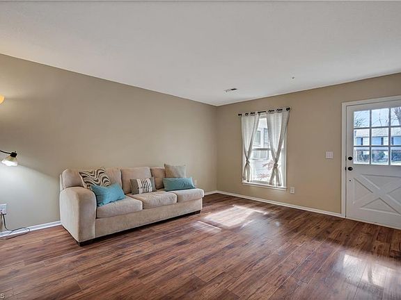 4th image of 3006 Beaconwood Dr