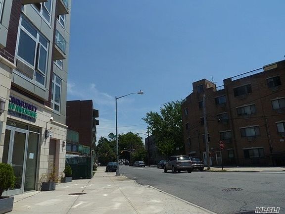 3rd image of 14021 32nd Ave APT 3GN