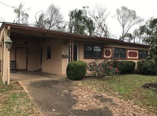 3048 Noland St, Marianna, FL 32446