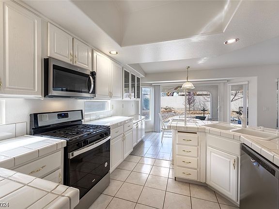 5th image of 8336 Fawn Meadow Ave