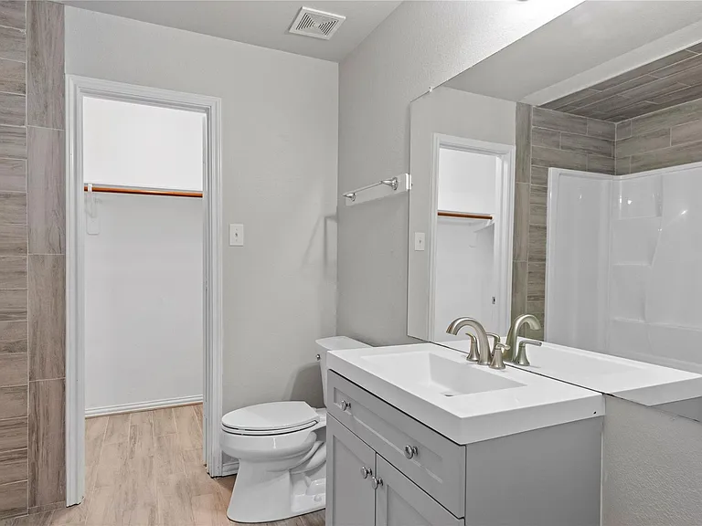 3611 Robwood Ct — Photo 14