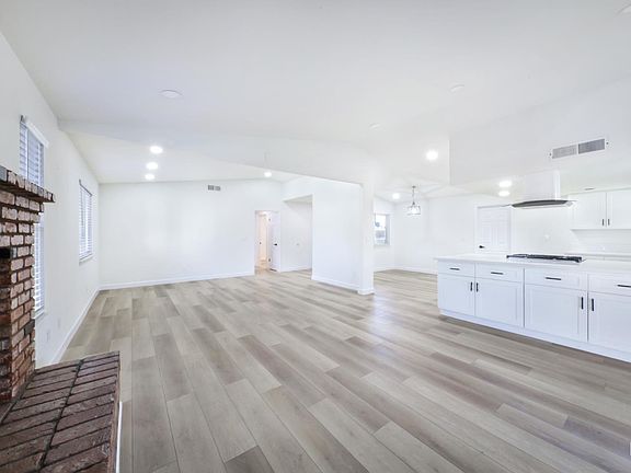 5th image of 204 Jalisco Ave