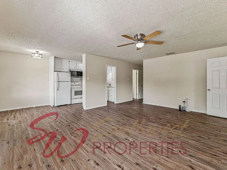 1373 W McNeill St #B — Photo 13