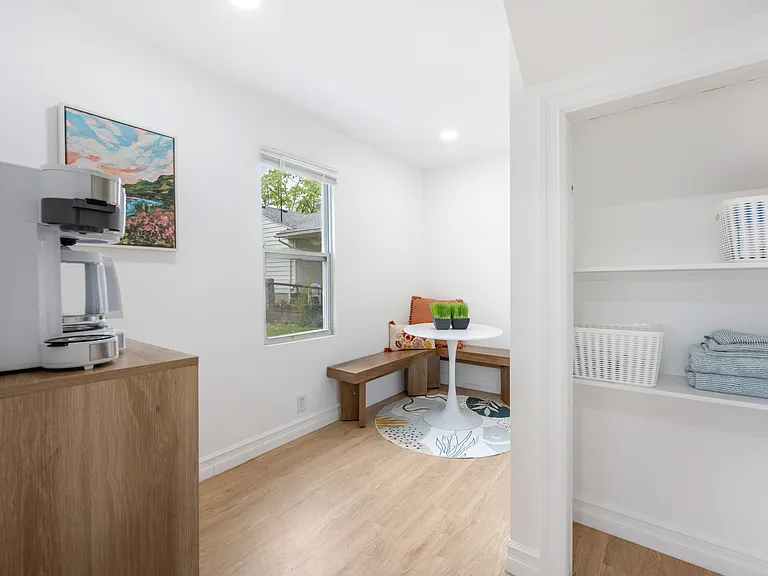 1523 E Madge Ave #1 — Photo 5