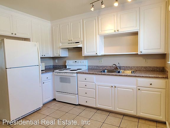 2nd image of 555 Nido Dr APT 4