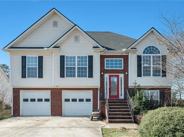 121 Woodberry Dr SE, Calhoun, GA 30701