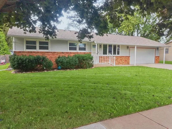 504 Westview AVENUE, Clinton, WI 53525