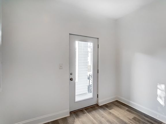 5th image of 1418 Boyd St