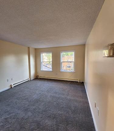 4th image of 23 Glenwood Ave